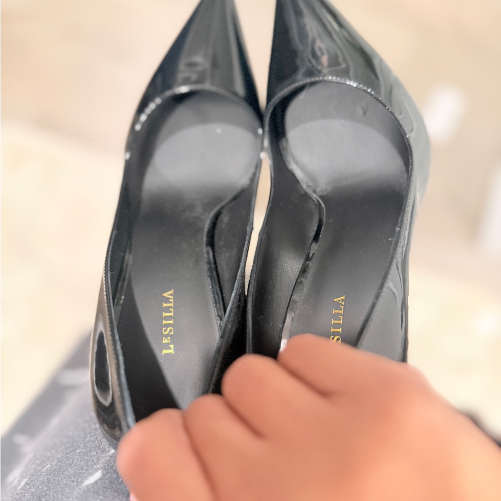 Le Silla Eva Pumps